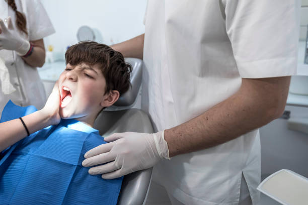 Best Broken or Cracked Tooth Emergency Dentist in Bismarck, MO